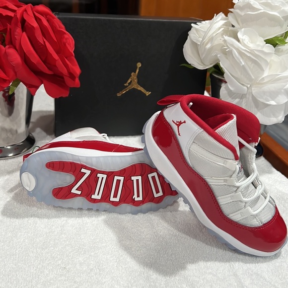Jordan 11’s - Picture 3 of 5